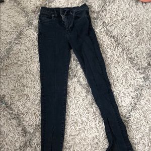 Dark blue wash Levi zippered bottom skinny jeans